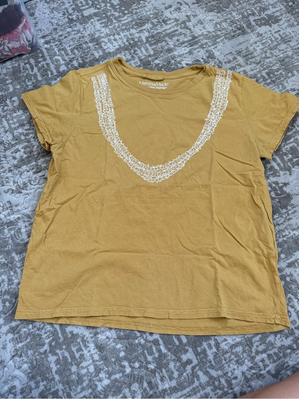 Mahina Made Yellow Gold Short Sleeve Lei Tee Medium